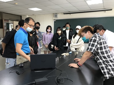應用化學與材料科學系