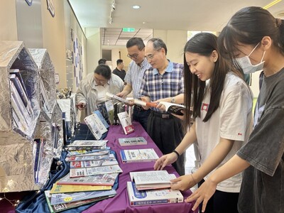 1150420-「2026世界閱讀日：AI讀力時代」主題書展開幕式